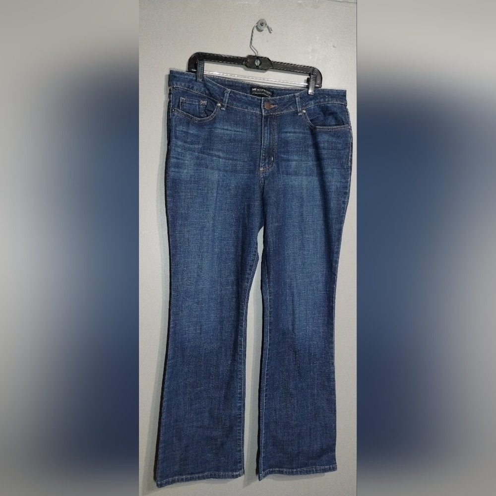 Lee Women's Straight Leg Jeans in Deep Blue